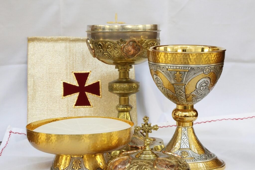 O Significado do Cálice na Missa: Um Símbolo Sagrado de Amor e ...